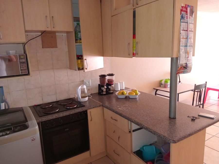 2 Bedroom Property for Sale in Heiderand Western Cape